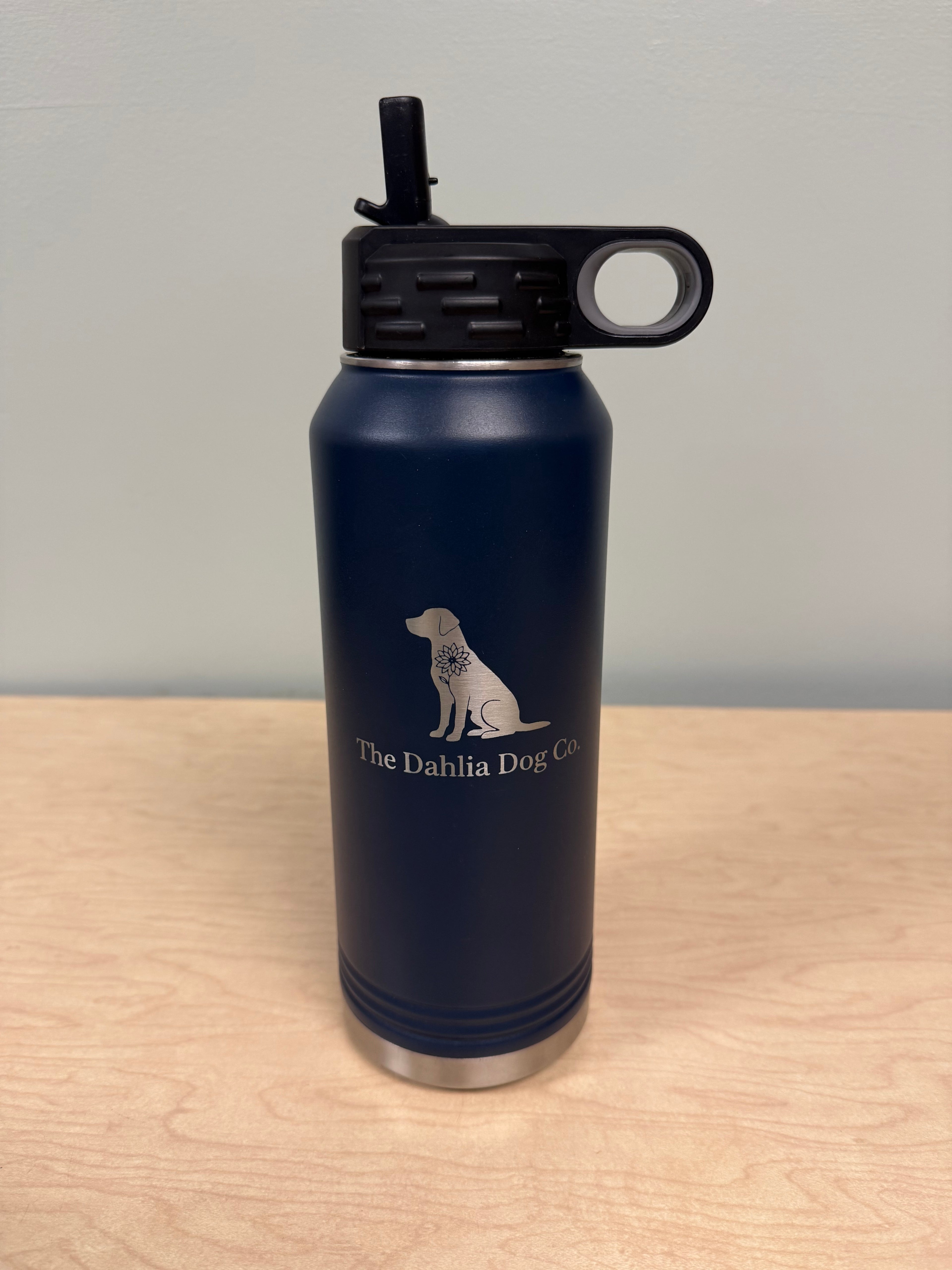 32 oz water bottle with straw